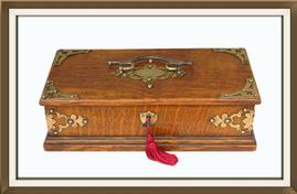 SOLD Beautiful Antique Solid Oak Jewellery Box