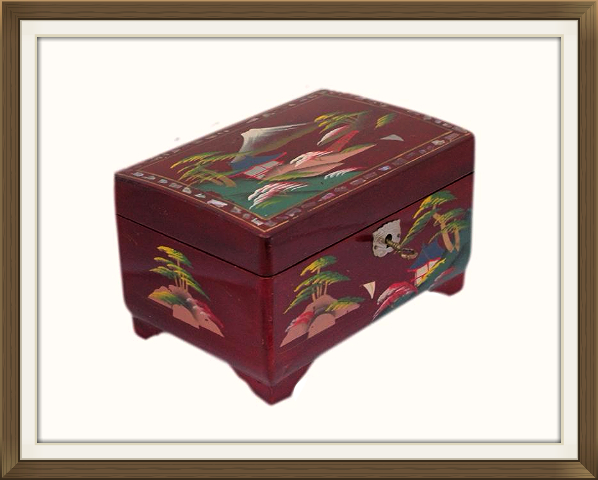 598pxvintage_japanese_red_lacquered_jewellery_box_3.jpeg