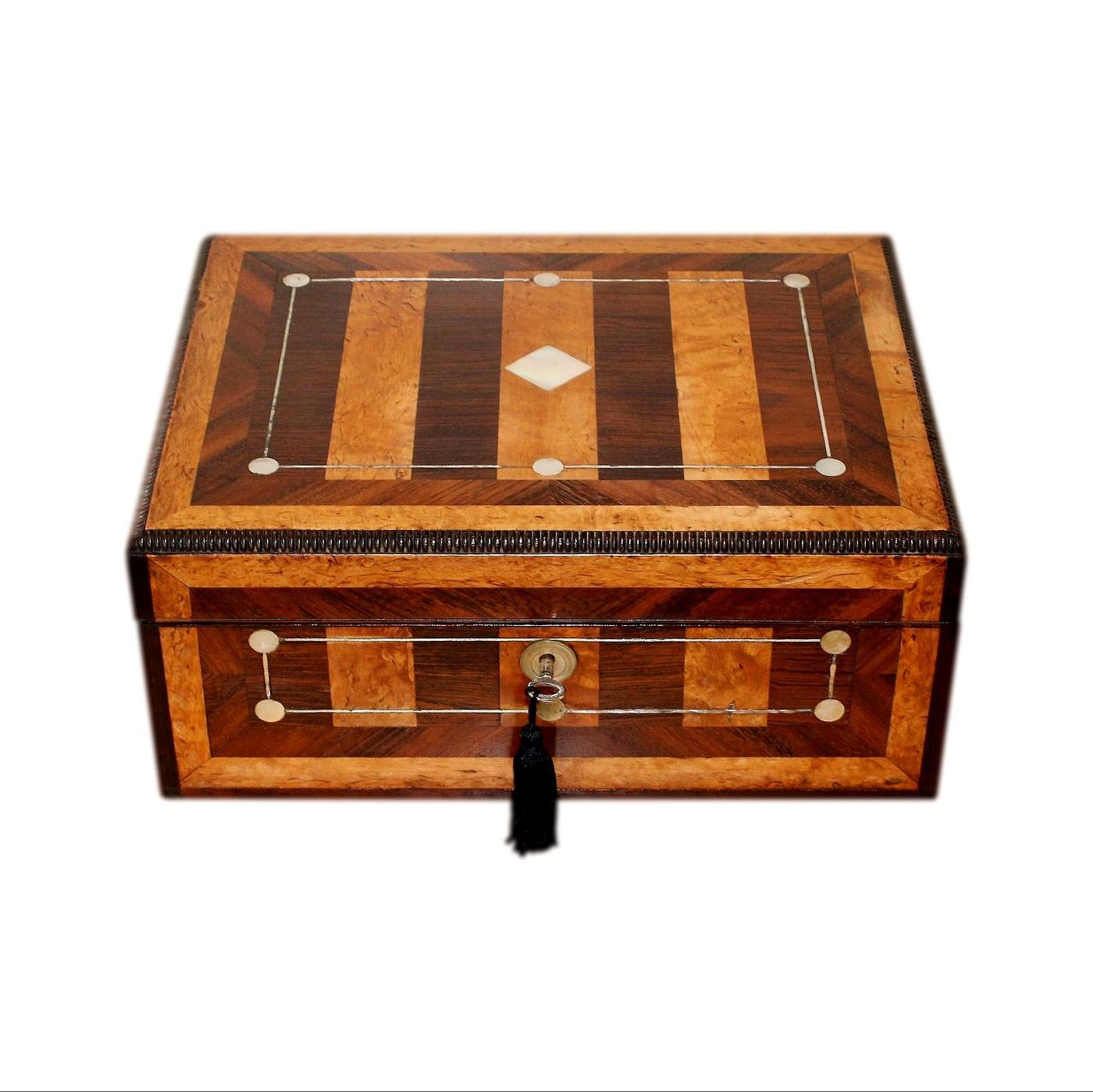 Superb Fully Refurbished Rosewood Antique Jewellery Box